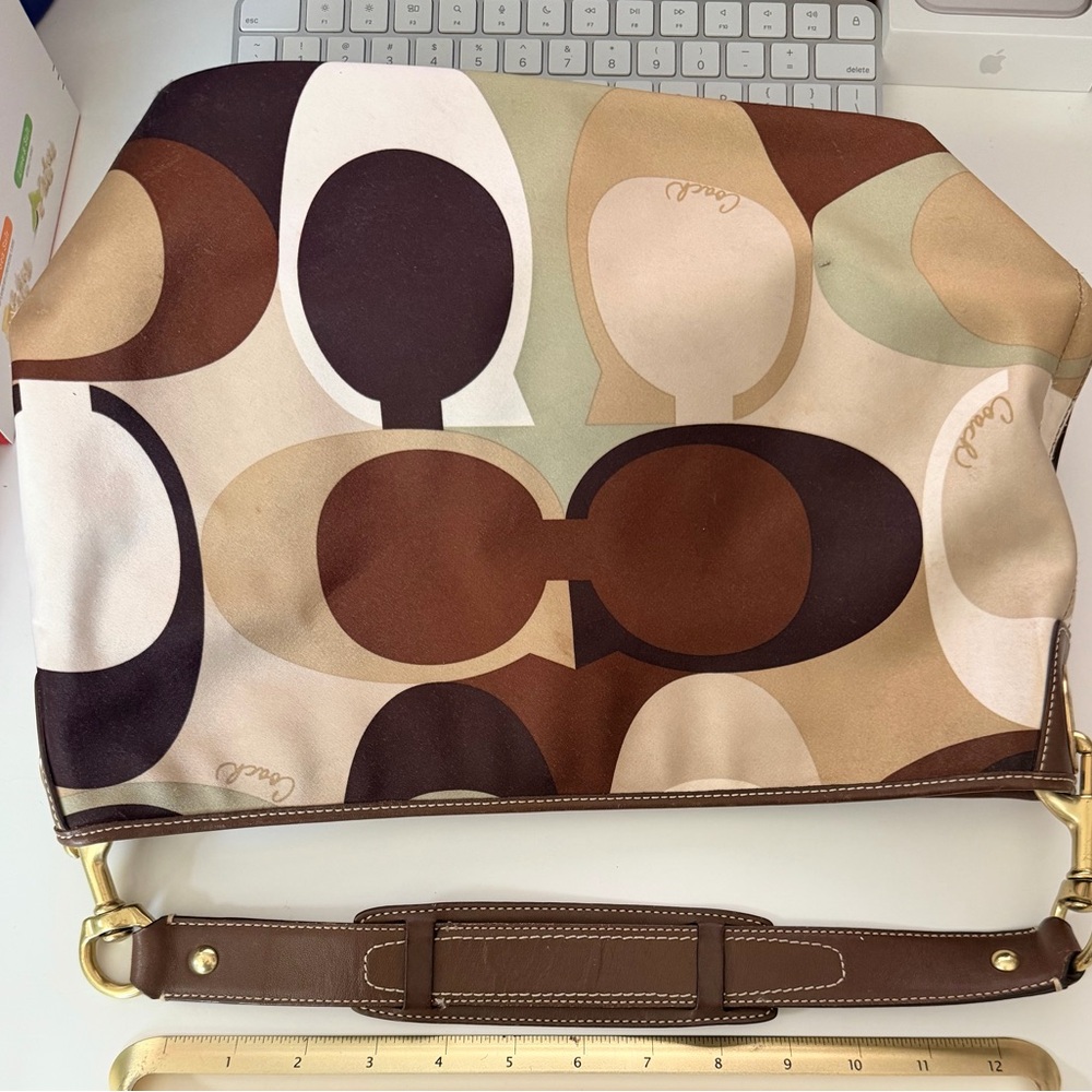 Coach Brown and Cream Signature Shoulder Bag - Picture 10 of 13
